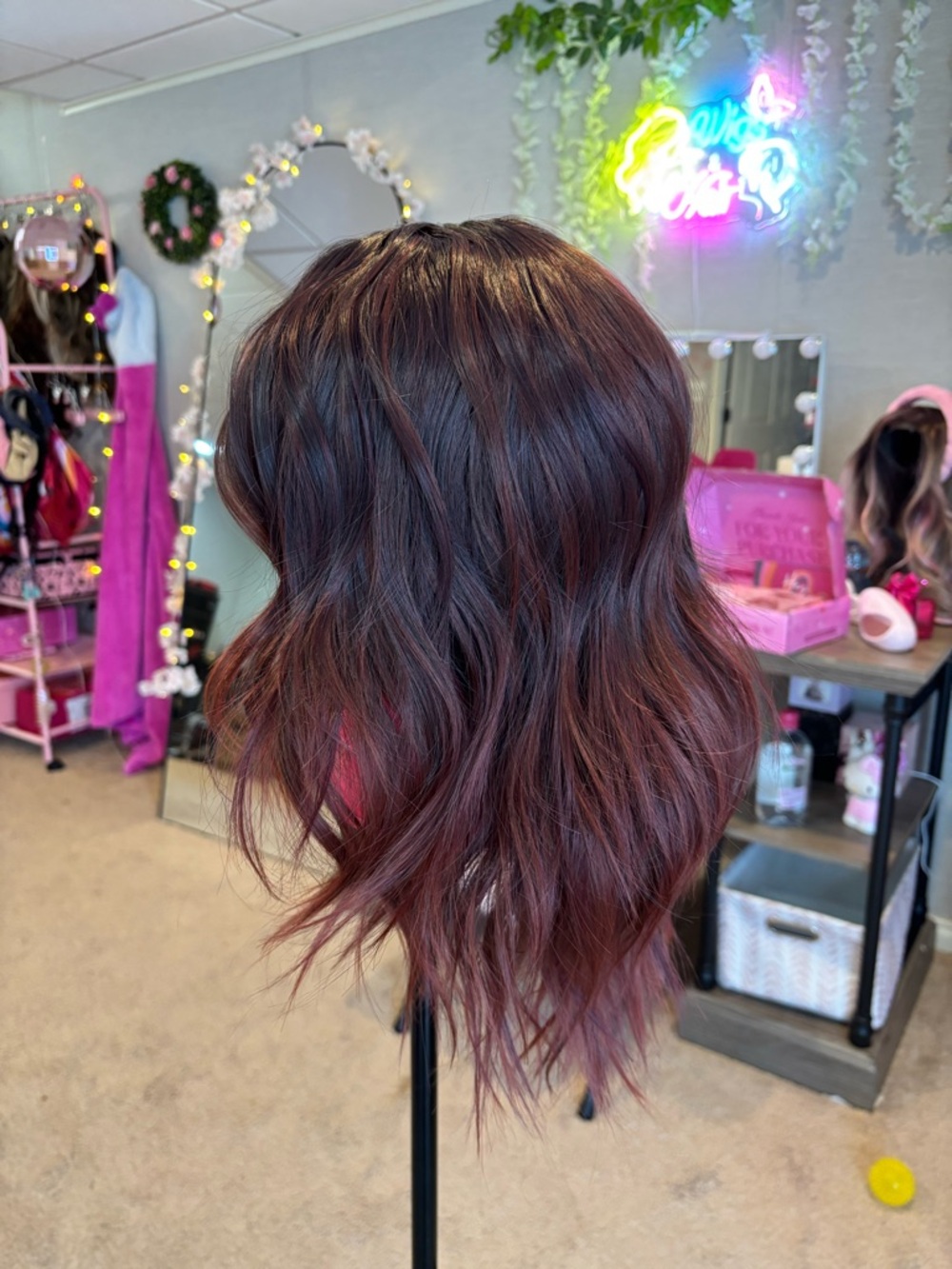 Chelsea Smith Wig - Picture 2 of 3